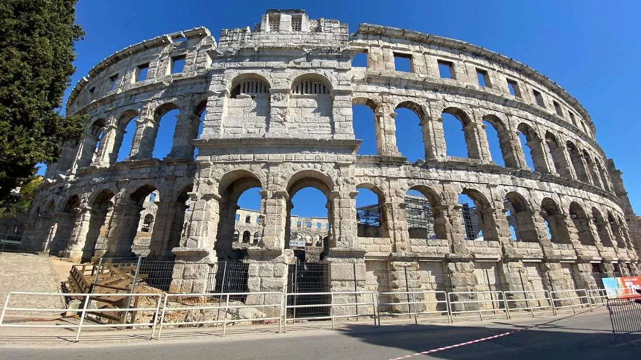 Heart Of Pula Excellent Apartment
